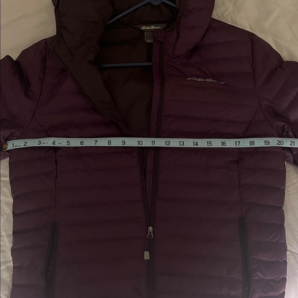 Eddie Bauer Puffer Jacket - Picture 5 of 7
